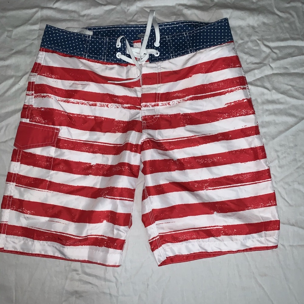 Men OldNavy Swim Trunks size Small Good Condition